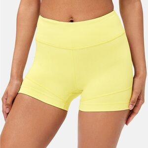 Outdoor Voices Move Free 3.5” Short